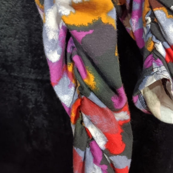 NWT Colorful open edit long sleeve crop top size small - Picture 4 of 6